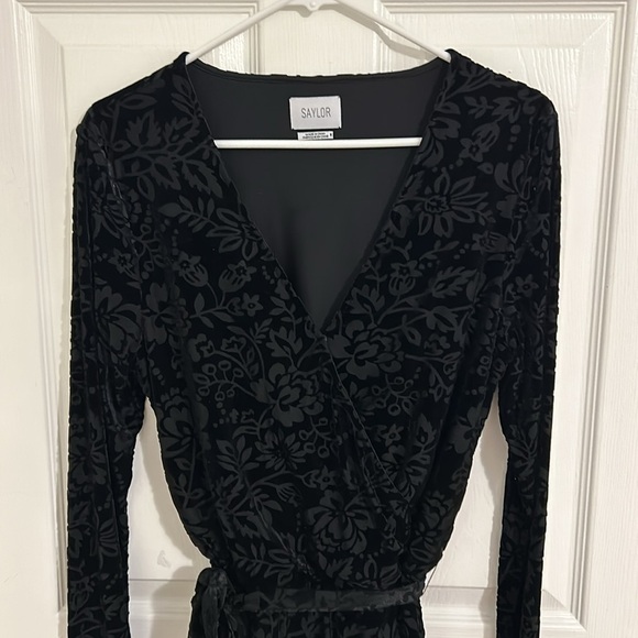 Anthropologie Saylor The Rebecca Black Velvet Floral Burnout Belted Vneck Romper - Picture 4 of 9